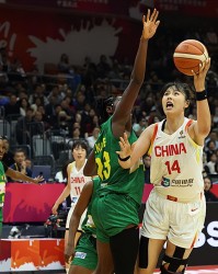 九游官网下载app下载-又美又能打！李月汝归来轰21+11，中国女篮三大中锋闪耀无解